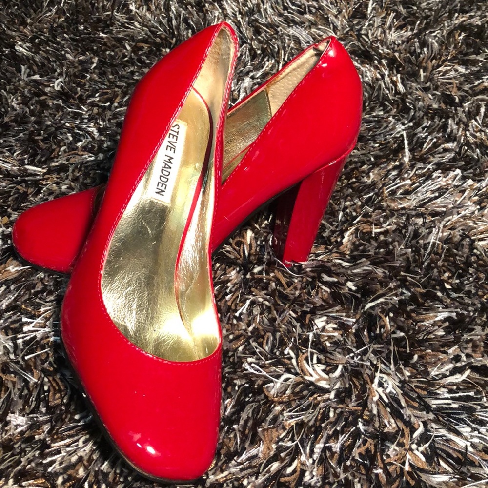 Steve madden fire engine red little Miss👠Heel💃🏼
